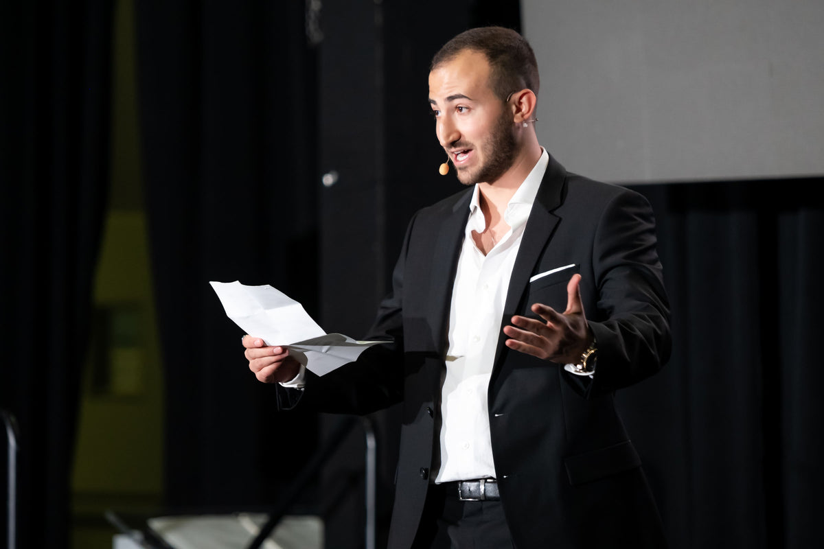 <strong>About Yuval Teren</strong>